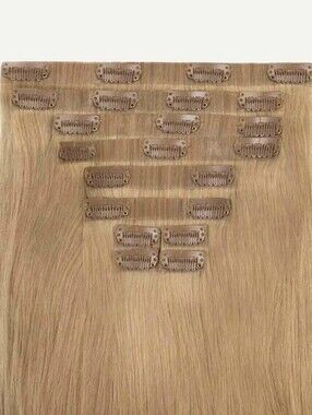 LIKE NEW Dirty Blonde Seamless Extensions